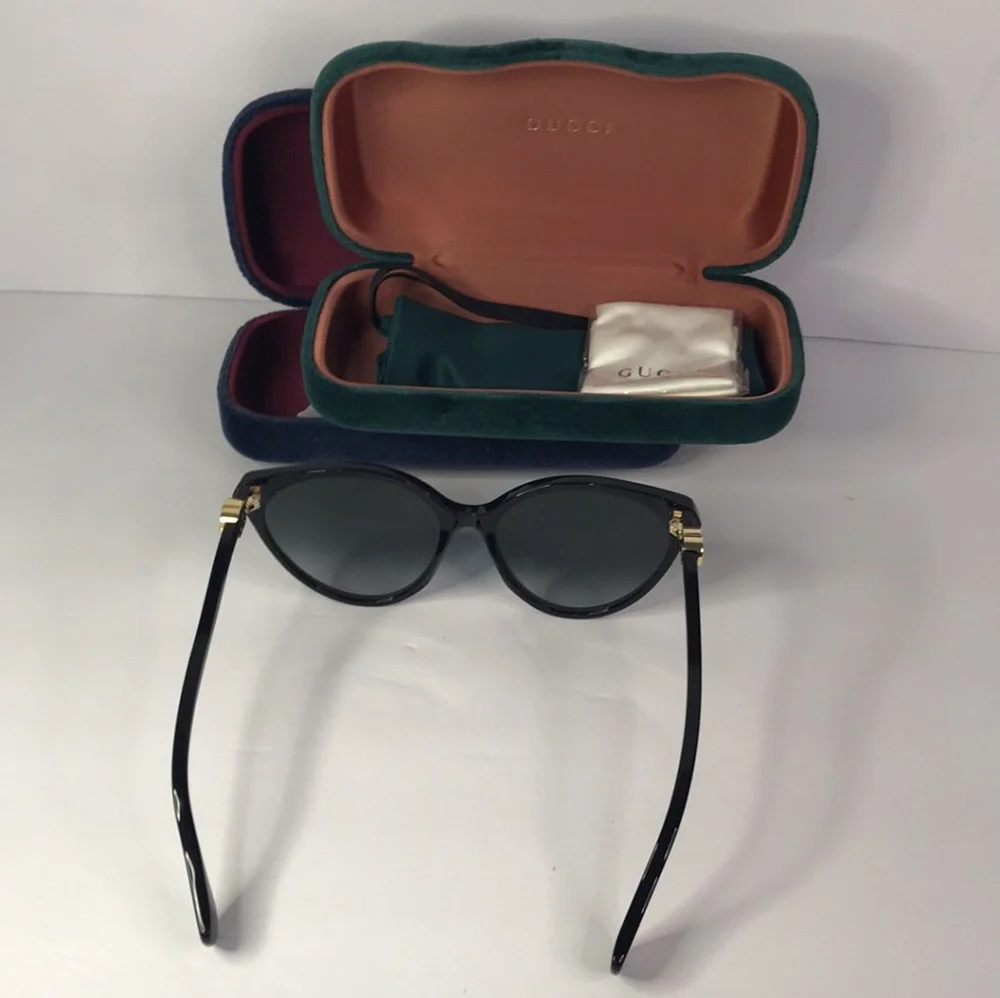 New 💯 Original Gucci Grey Cat Eye Ladies Sunglasses GG1011S 001